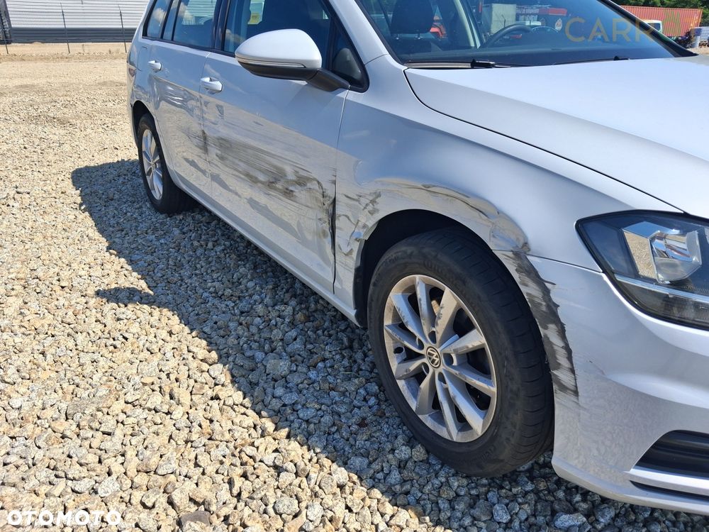 Volkswagen Golf 1.0 TSI (BlueMotion Technology) Comfortline - 10