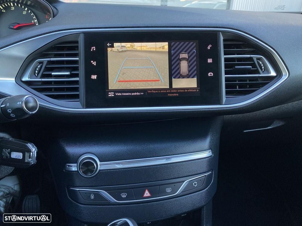 Peugeot 308 SW 1.5 BlueHDi Style - 18