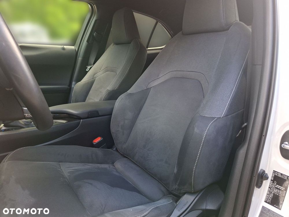 Lexus UX 200 GPF Business Edition 2WD - 12