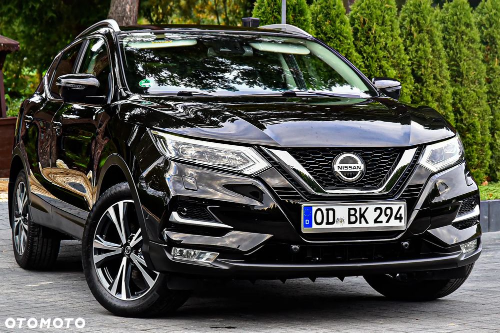 Nissan Qashqai 1.3 DIG-T TEKNA+ - 1