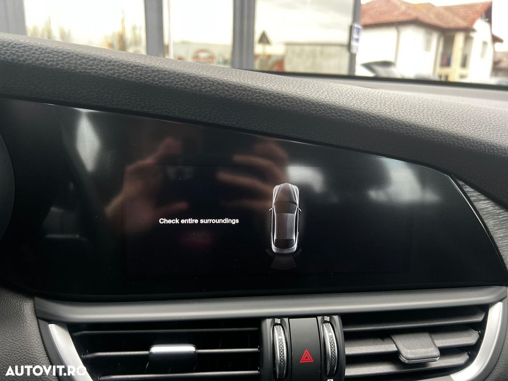 Alfa Romeo Giulia - 18