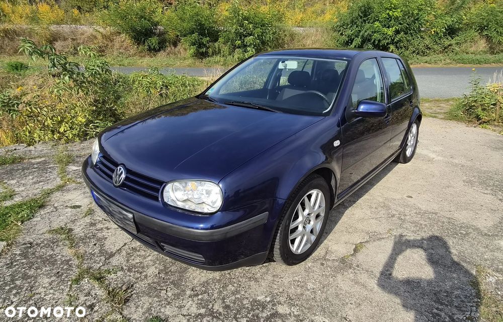 Volkswagen Golf - 2