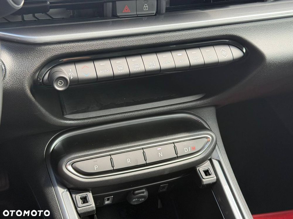Fiat 600 1.2 Turbo Sport eDCT - 12