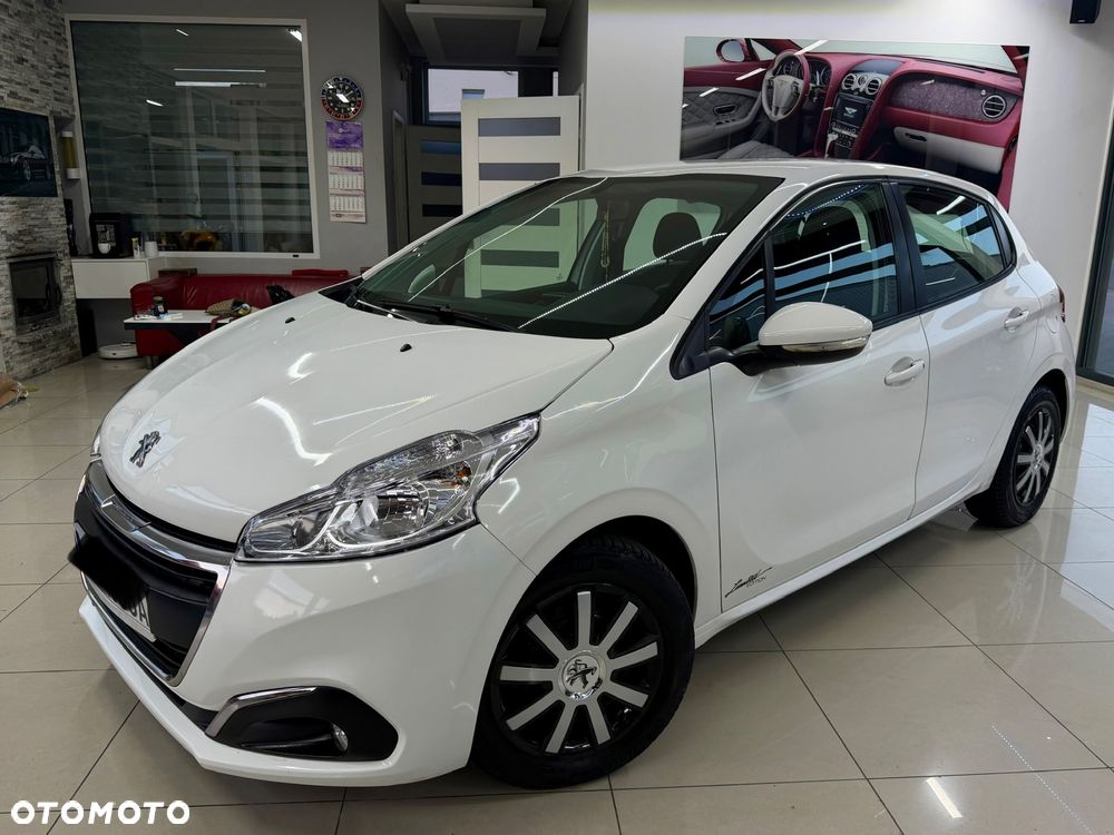 Peugeot 208 - 29