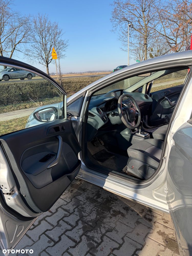 Ford Fiesta - 13