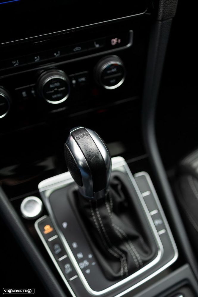 VW Golf 2.0 TDI GTD DSG - 39