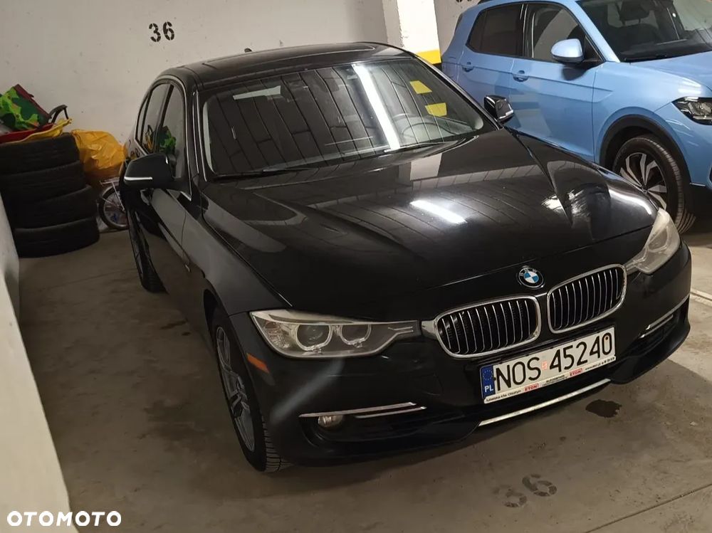 BMW Seria 3 328i Luxury Line - 16