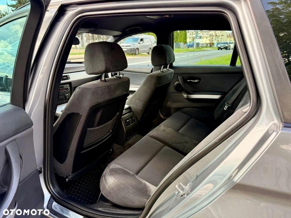 BMW Seria 3 - 16