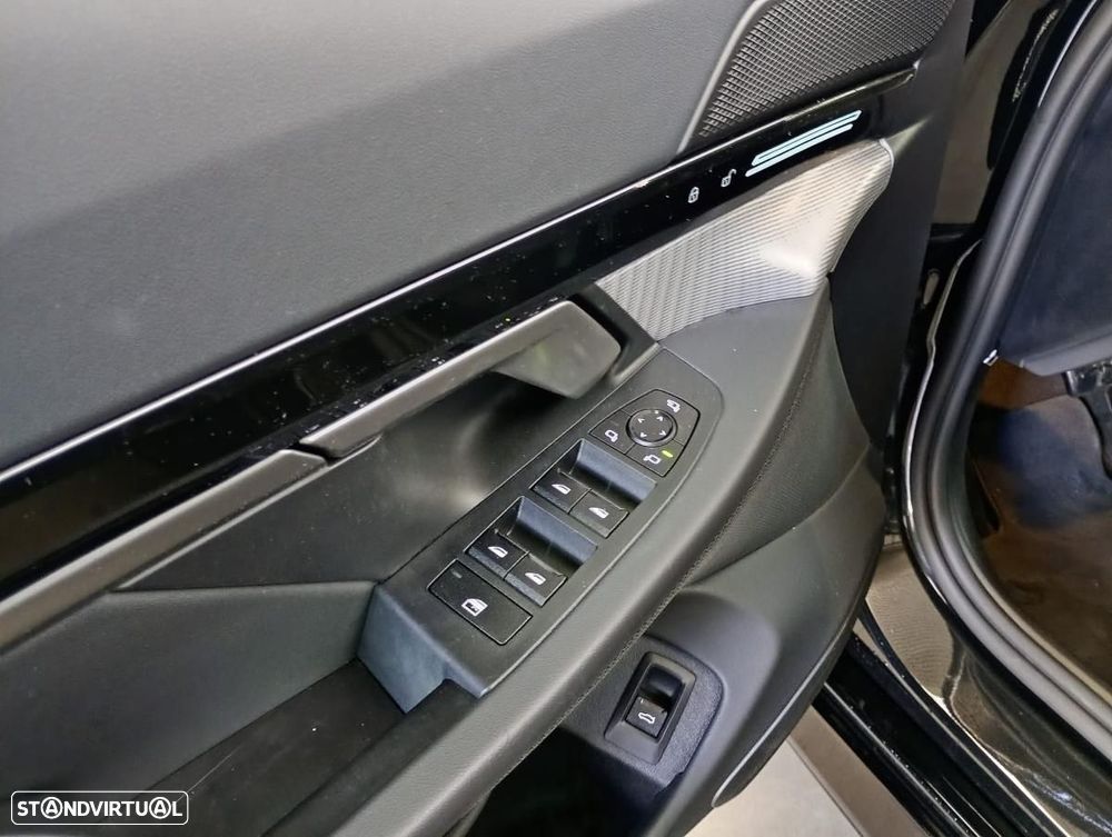 BMW 530 e Pack Desportivo M - 34