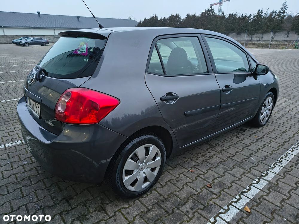 Toyota Auris - 3