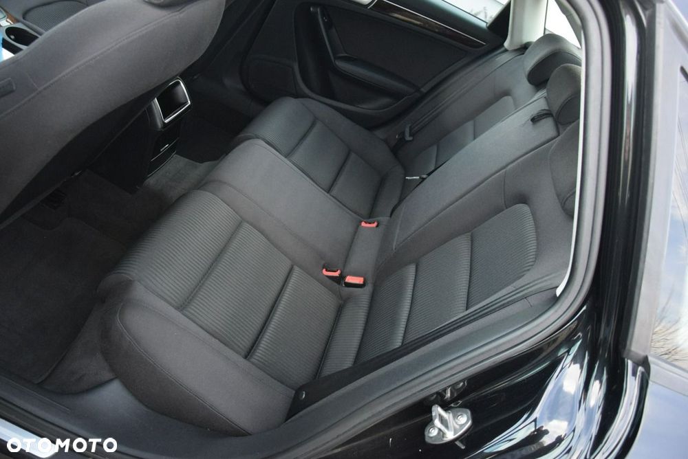 Audi A4 Limousine - 21