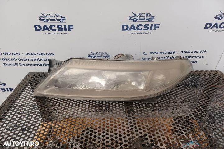 Far stanga Renault Laguna 2  [din 2001 pana  2005] seria Grandtour wagon 1.9 DCi  MT (120 hp) - 1