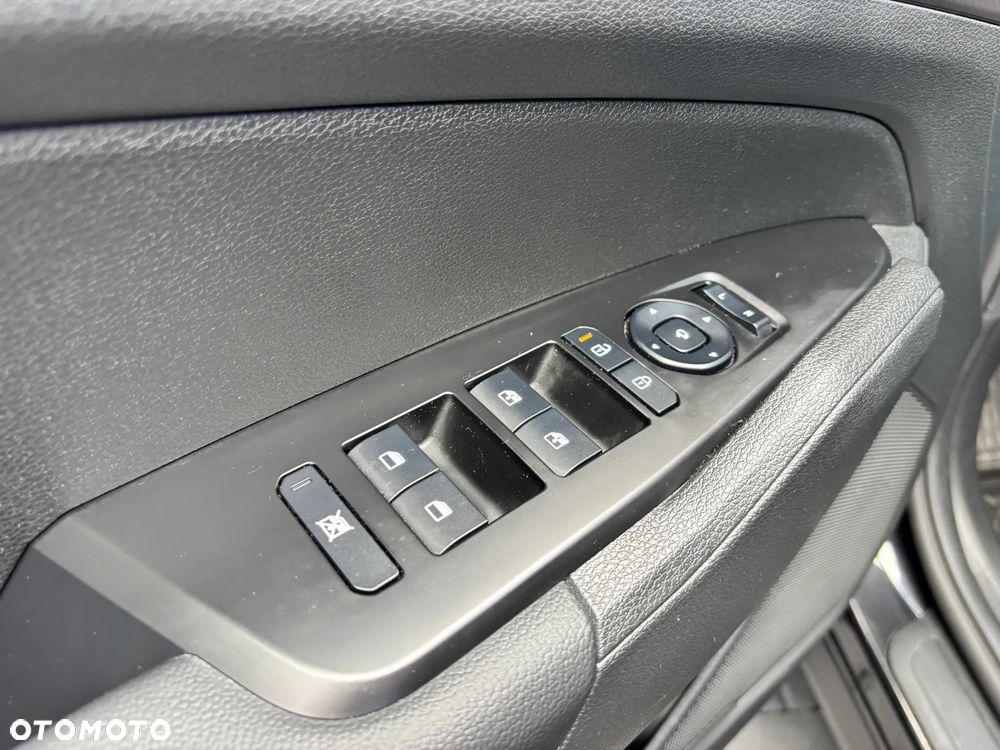 Kia Sportage 1.6 T-GDI Anniversary 2WD DCT - 23