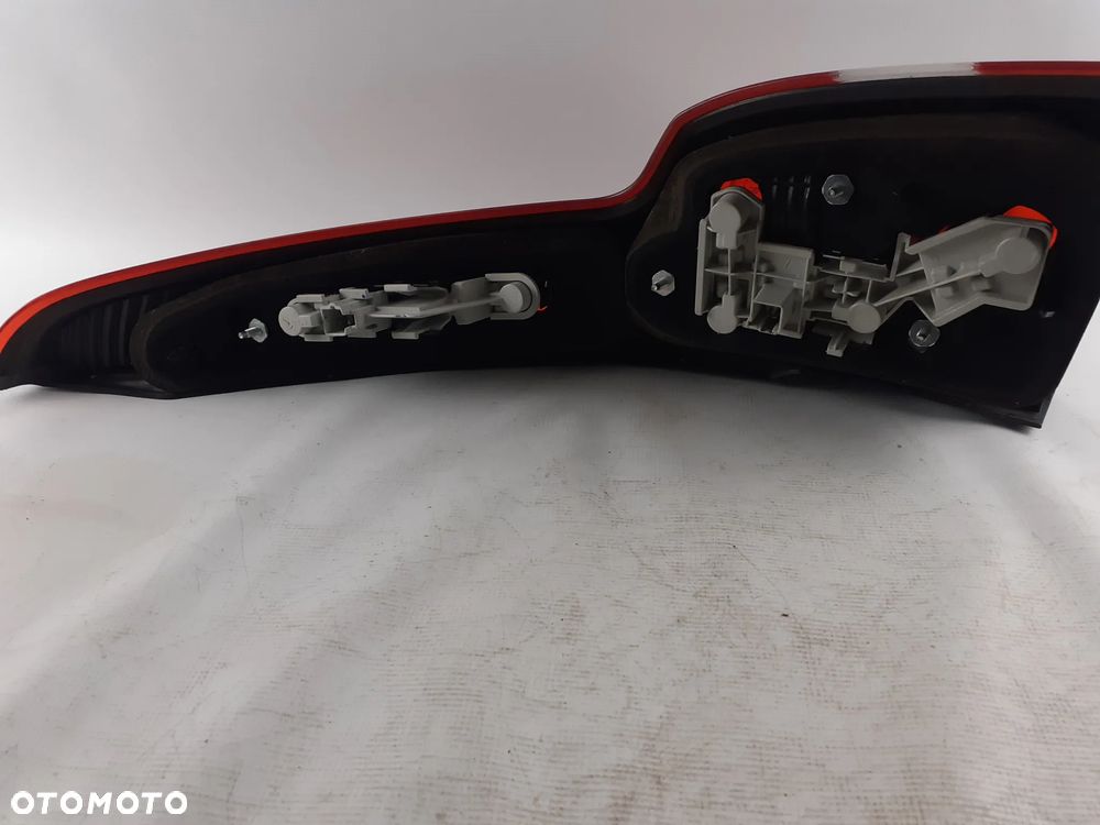 Lampa tylna Lewa Volvo V50 04-07r - 6