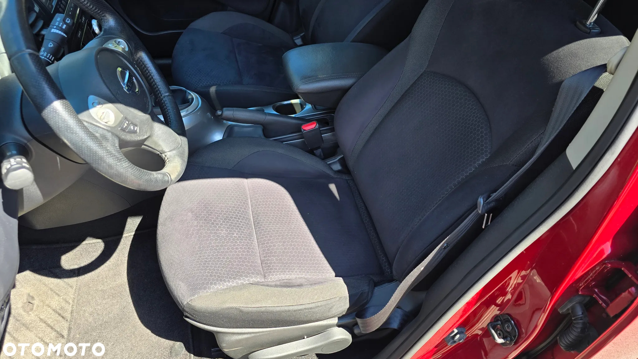 Nissan Juke 1.6 Acenta S&S - 29