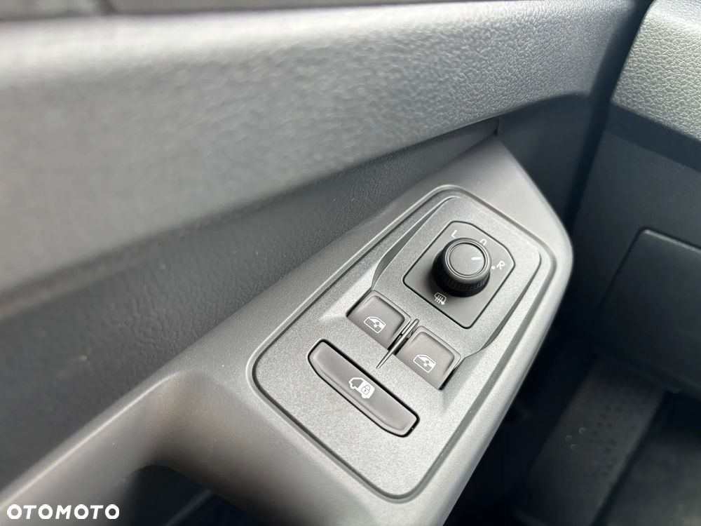 Ford Transit Connect - 18