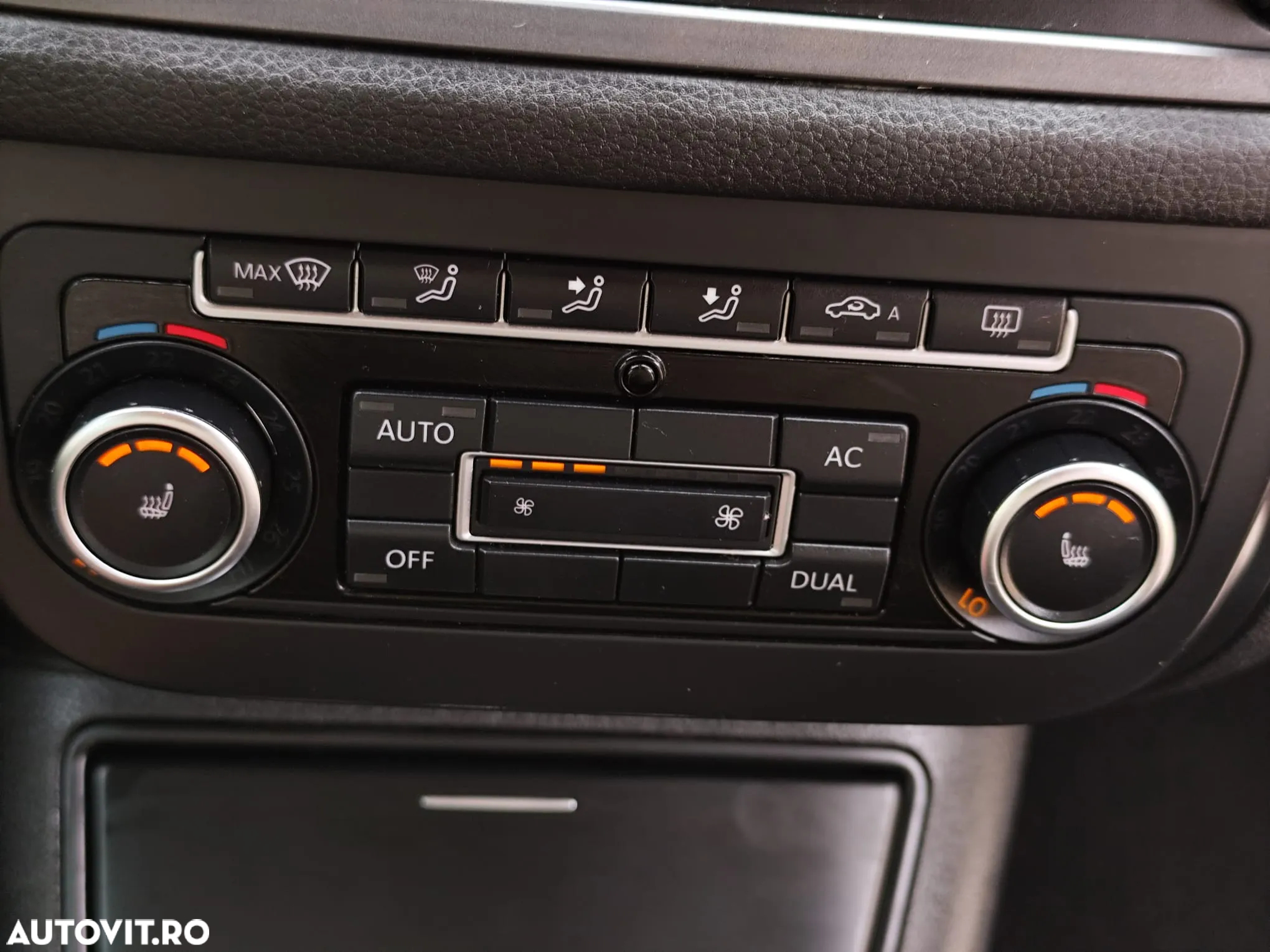 Volkswagen Tiguan - 10