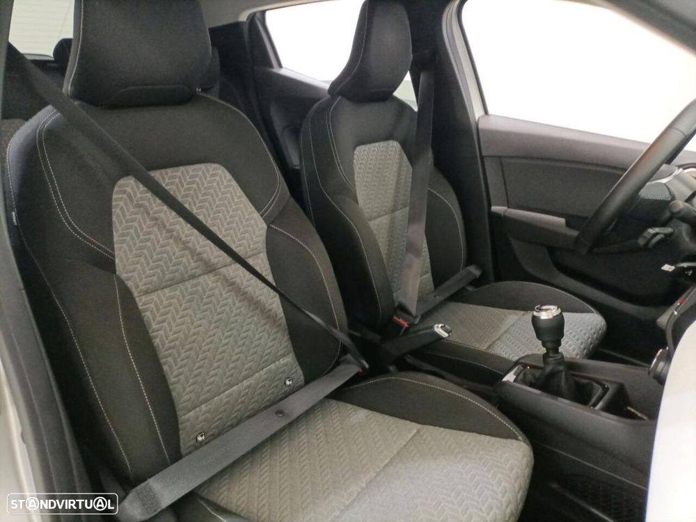 Renault Clio 1.0 TCe Limited Bi-Fuel - 4
