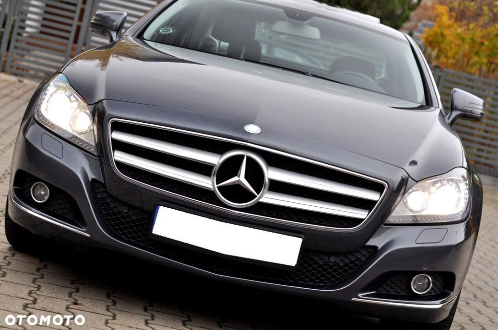 Mercedes-Benz CLS - 25