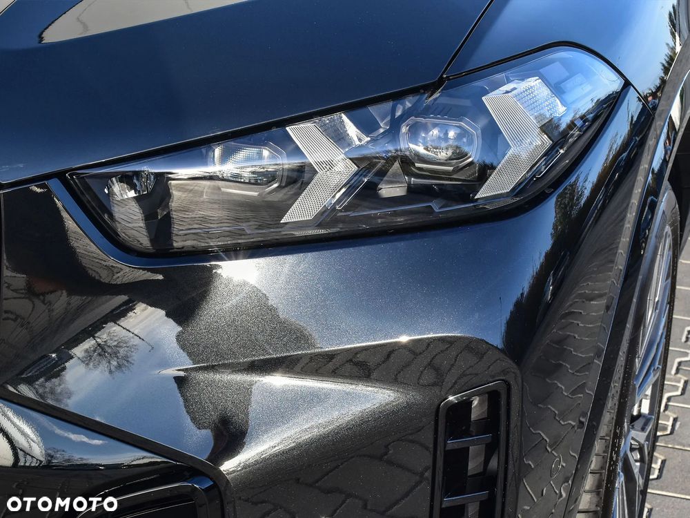 BMW X5 xDrive40i - 11
