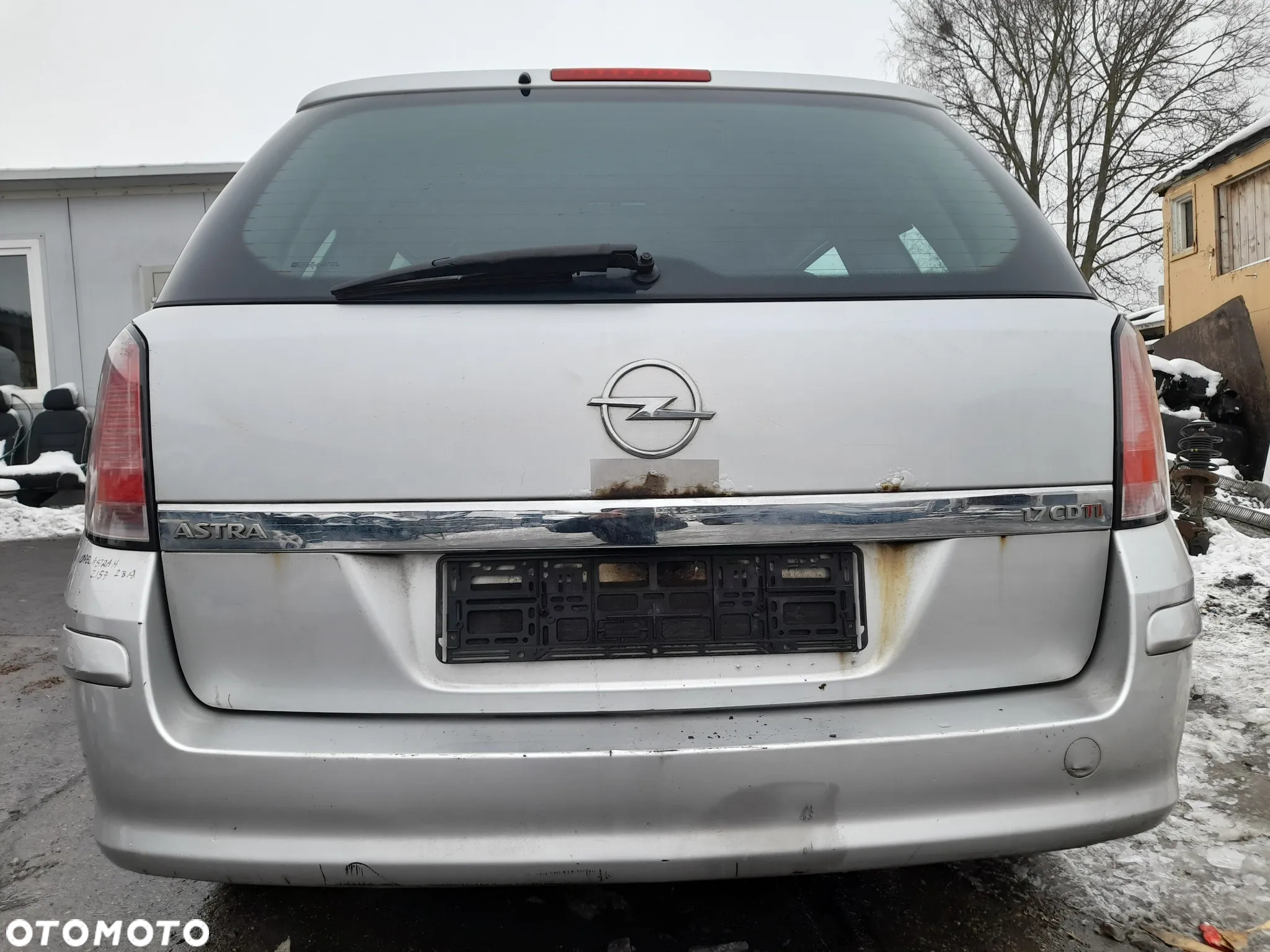 OPEL ASTRA H ZDERZAK TYŁ TYLNY TYLNI Z157 - 20