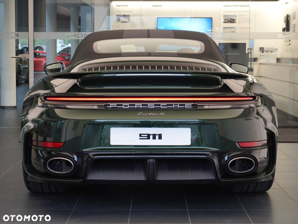 Porsche 911 Turbo S - 18