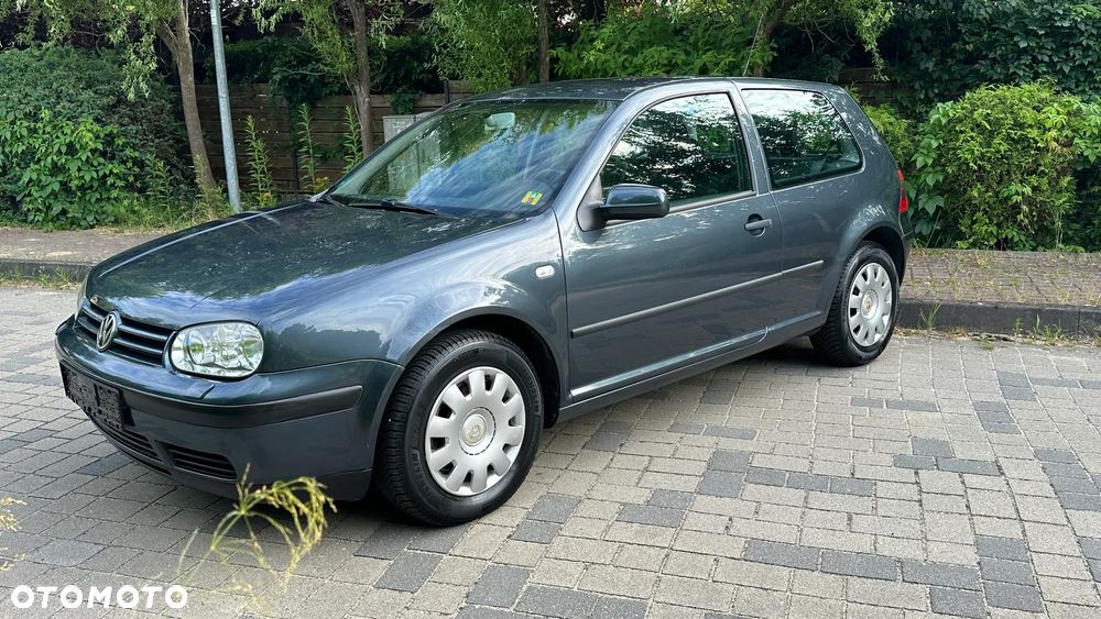 Volkswagen Golf - 21