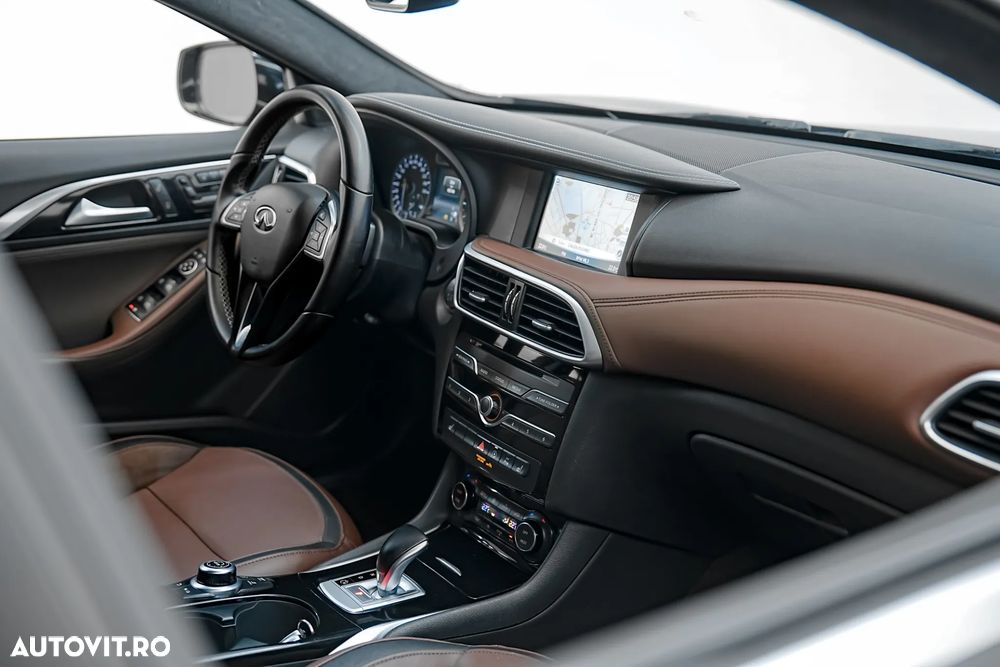 Infiniti QX30 2.2d DCT AWD Premium Tech - 25