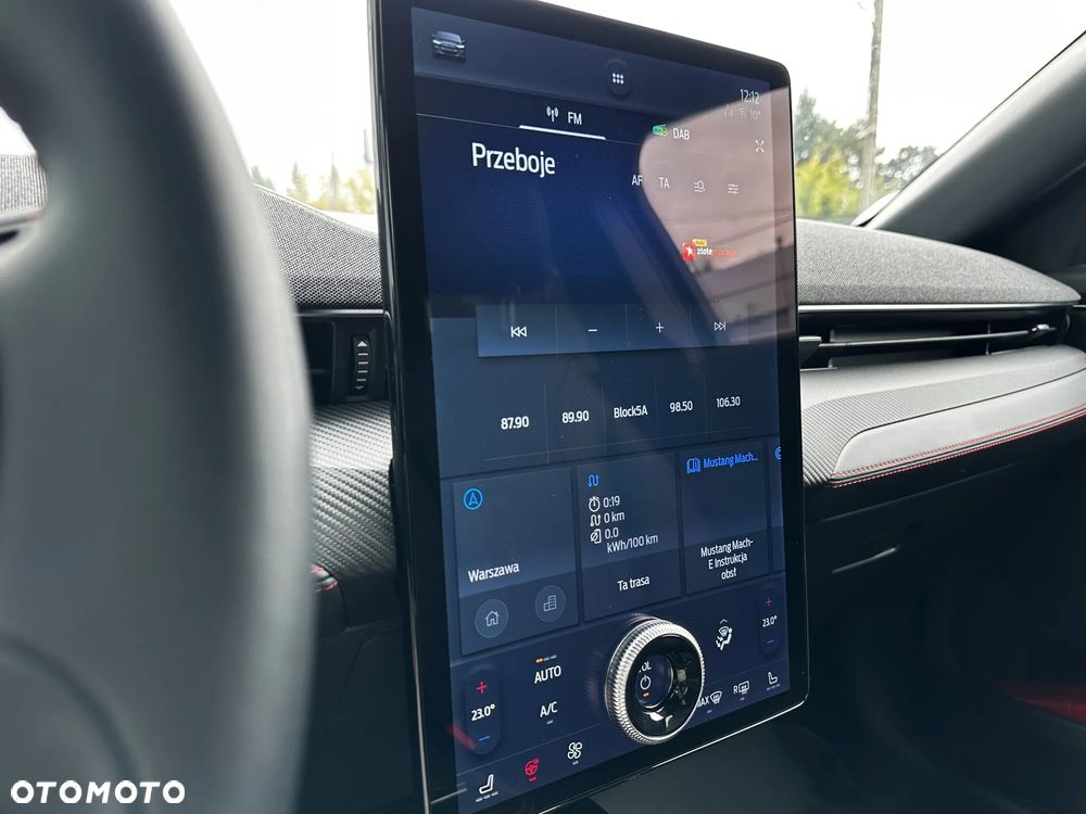 Ford Mustang Mach-E 75kWh AWD Premium - 29