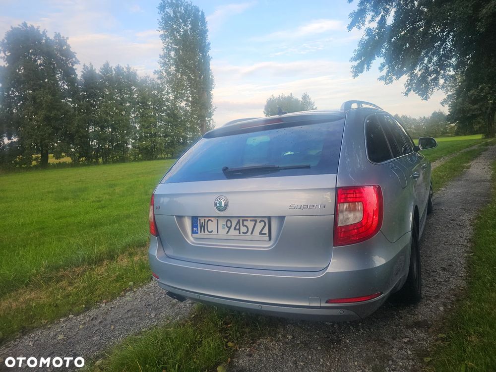 Skoda Superb 2.0 TDI Comfort DSG - 3