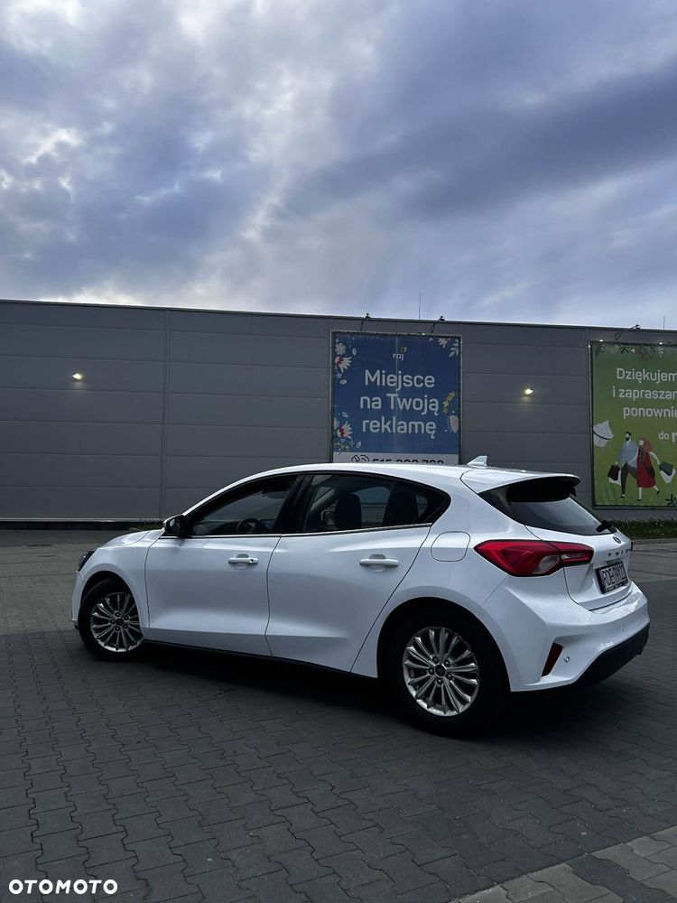 Ford Focus 1.5 EcoBlue Start-Stopp-System TITANIUM STYLE - 6