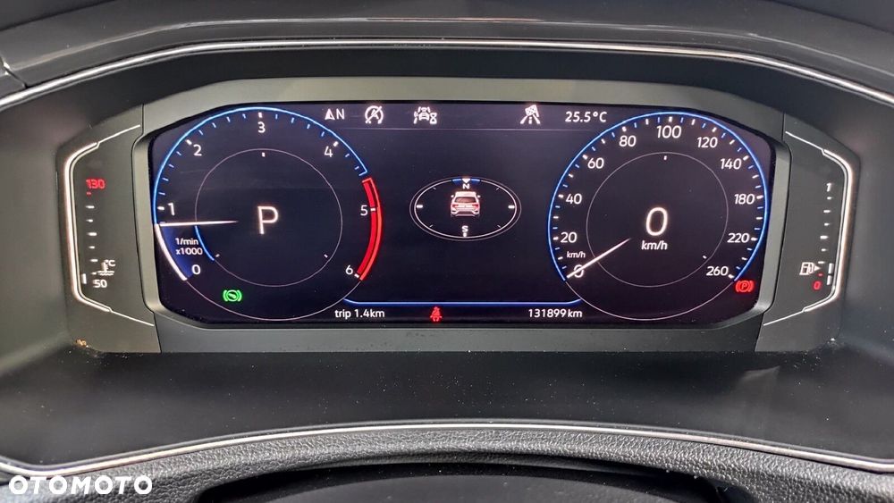 Volkswagen T-Roc - 16