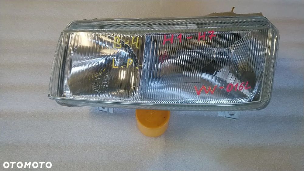 VW REFLEKTOR LEWE PRAWE VOLKSWAGEN REFLEKTORY LAMPA LAMPY OPRAWKA ŻARÓWKI - 24