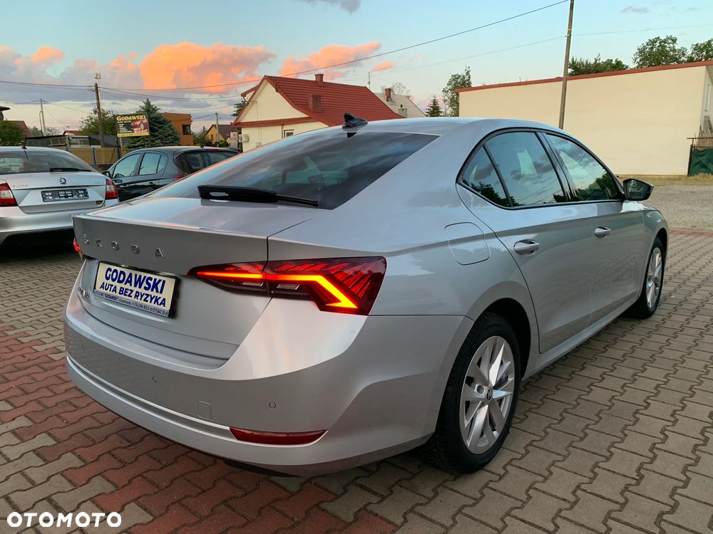 Skoda Octavia 1.5 TSI ACT Ambition - 10