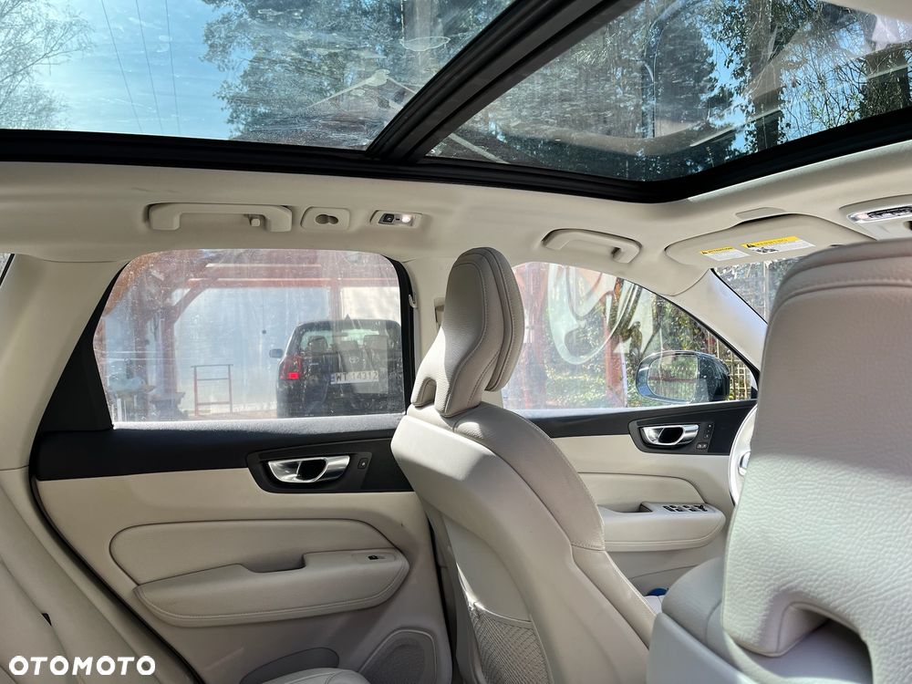Volvo XC 60 T6 AWD Momentum - 4