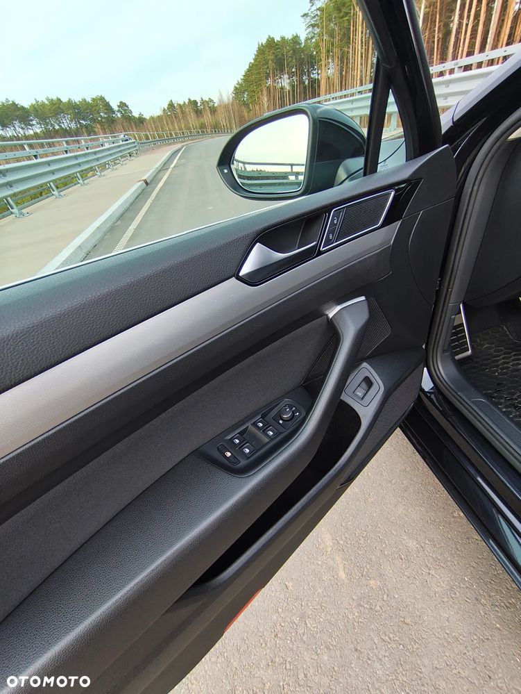 Volkswagen Passat Variant 2.0 TDI BMT Comfortline DSG - 17