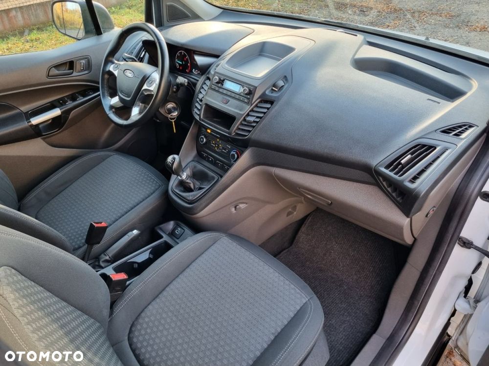 Ford Tourneo Connect Grand - 25
