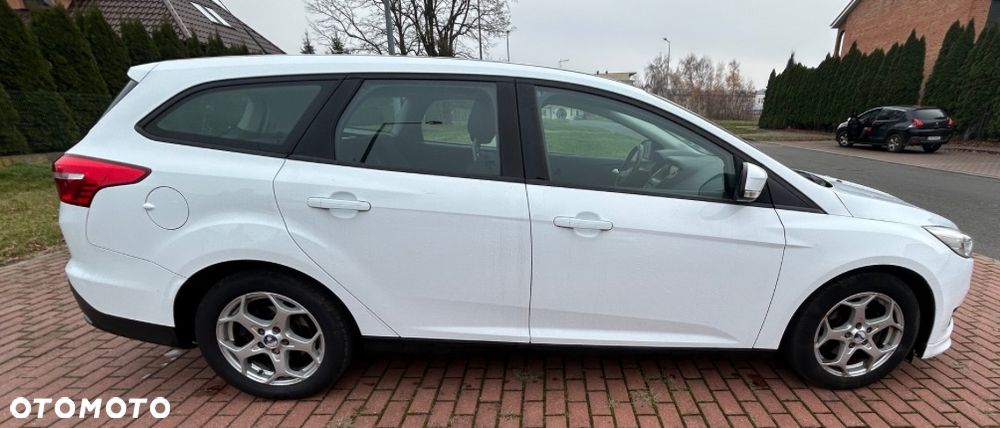Ford Focus SW - 6