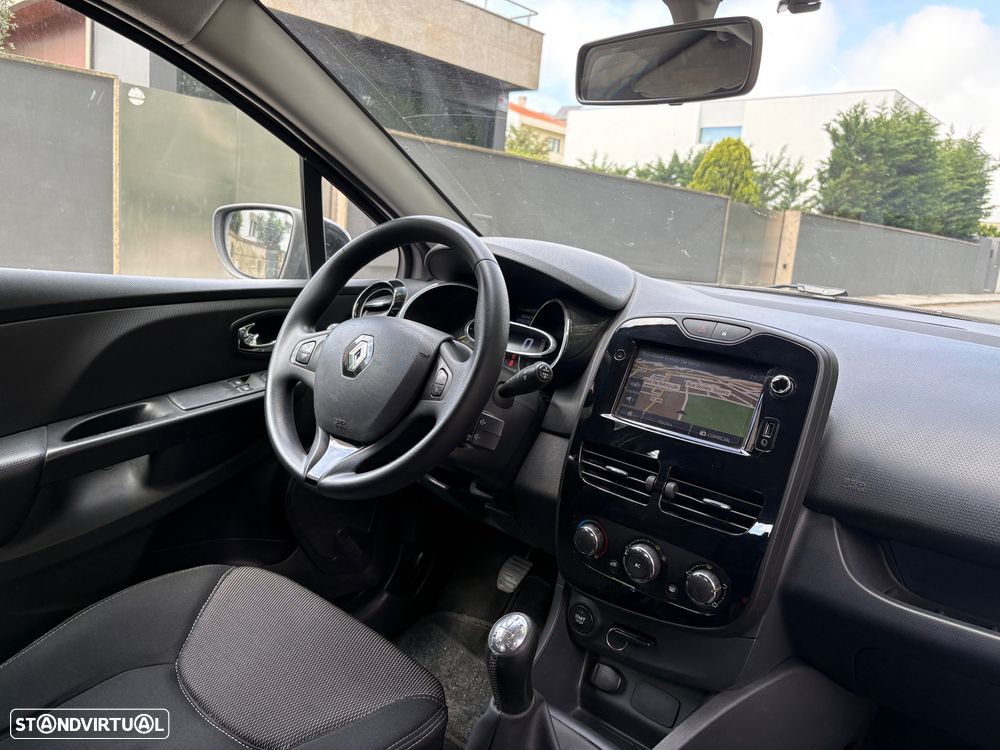 Renault Clio 0.9 TCE Luxe - 24