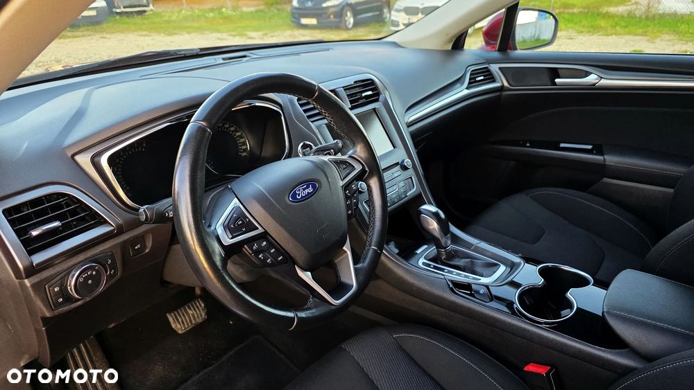 Ford Mondeo 2.0 T Ghia MPS6 - 15