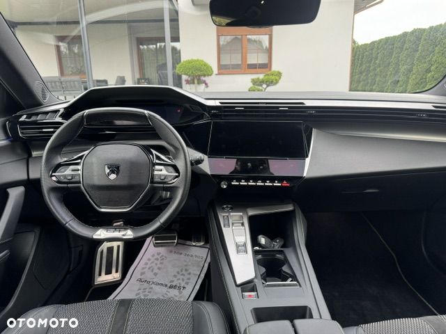 Peugeot 308 180 e-EAT8 GT - 11