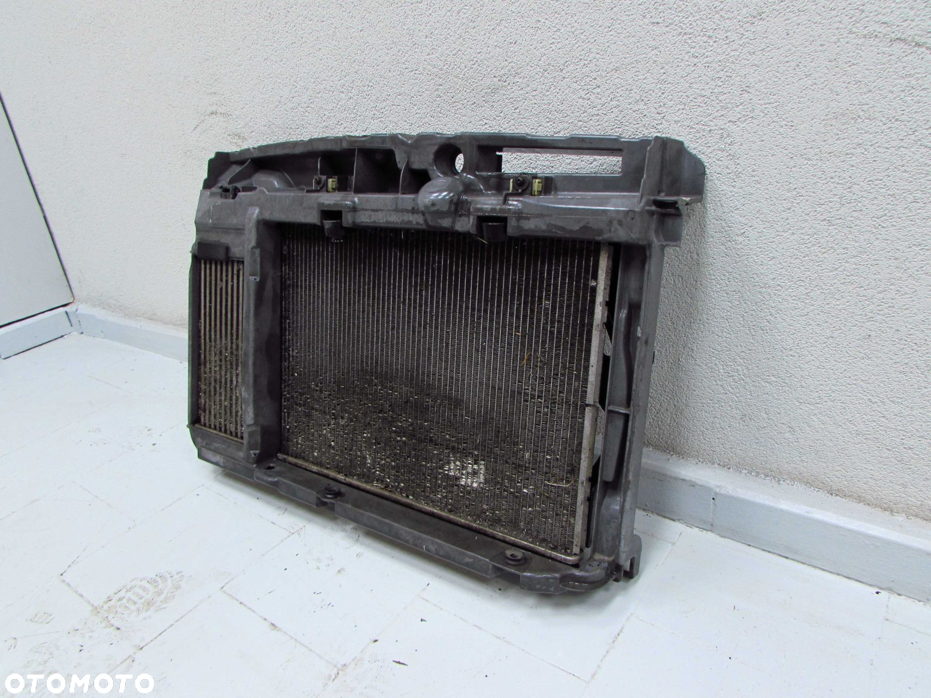 CITRIEN C3 PICASSO 1.4 HDI 08-13 WZMOCNIENIE PAS CHLODNICE KPL - 2