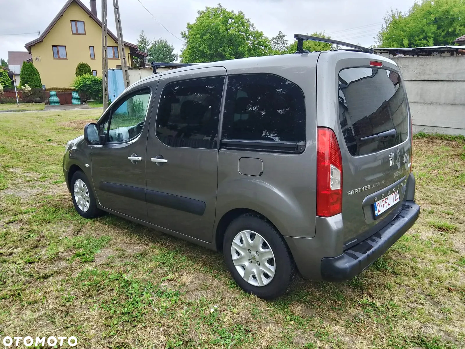 Peugeot Partner Tepee 90 Family - 12