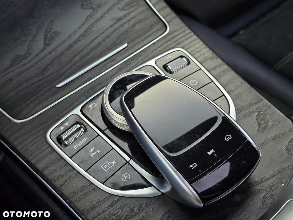 Mercedes-Benz Klasa C 200 4MATIC 9G-TRONIC - 13