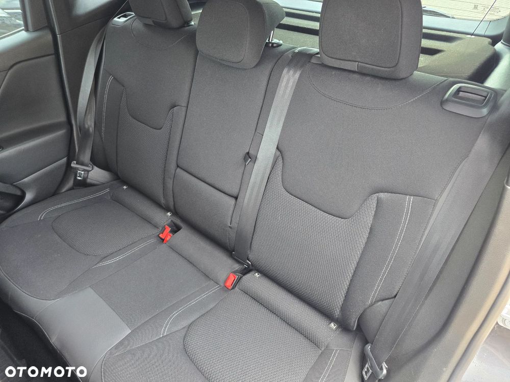 Jeep Renegade - 13