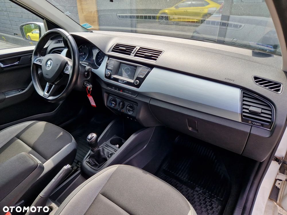 Skoda Fabia 1.2 TSI Active - 16