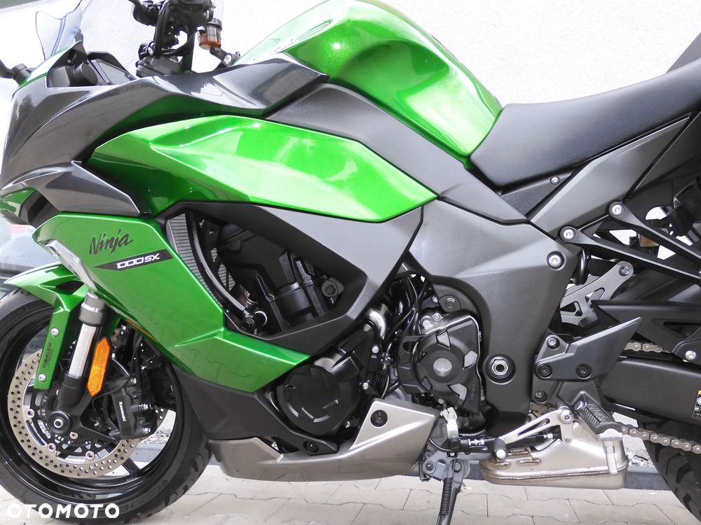 Kawasaki Ninja 1000 SX - 35