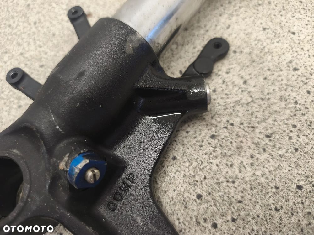 Laga lewa, zawieszenie przód, amortyzator, kopyto Suzuki GSXR 750 GSXR750 GSX-R 750 - 6