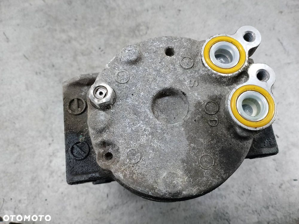 POMPA, SPRĘŻARKA KLIMATYZACJI VOLVO XC90 ( 02-14 ) 8708581 2.9 T6 24V - 4