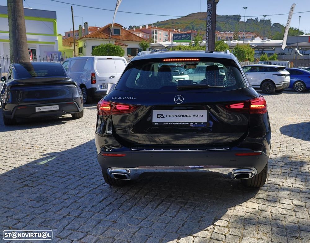 Mercedes-Benz GLA 250 e Progressive - 3